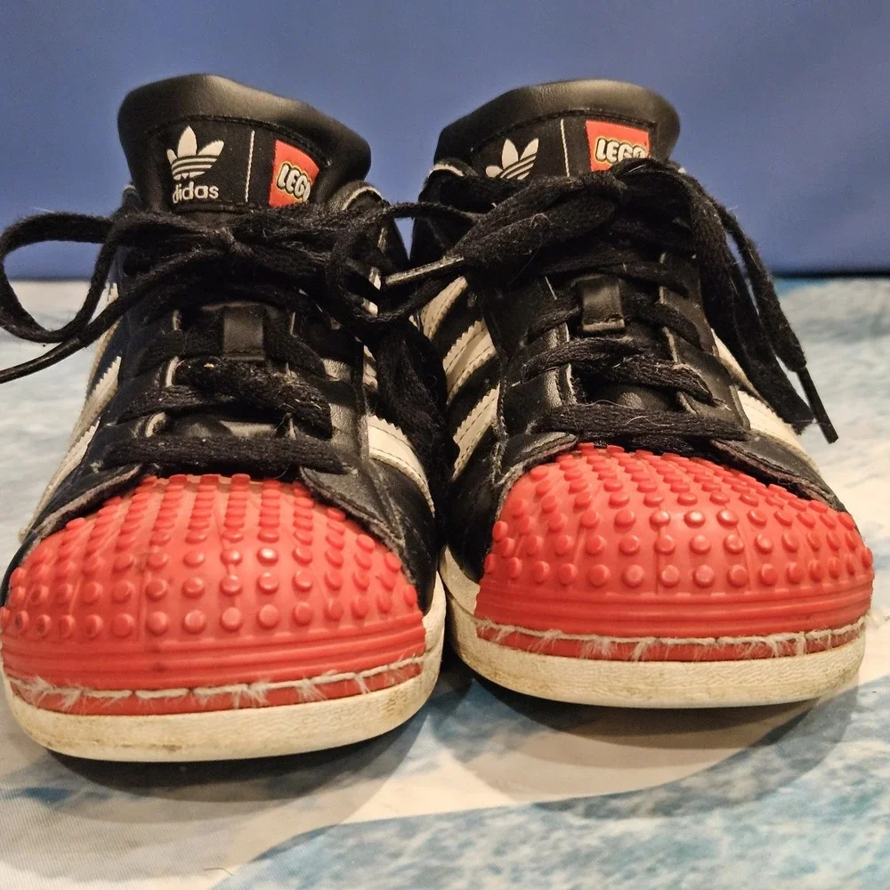 Adidas x LEGO Superstar Kids‎ Size 6.5 Black Red Sneaker Shoes FY8430